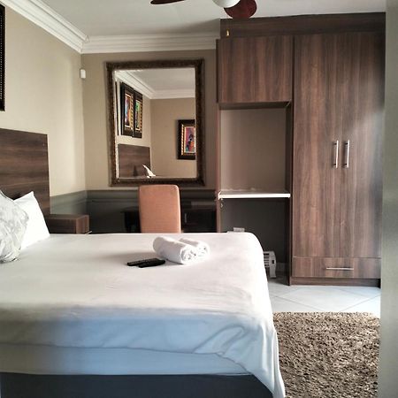 וויטבנק Sunrise Boutique Hotel מראה חיצוני תמונה
