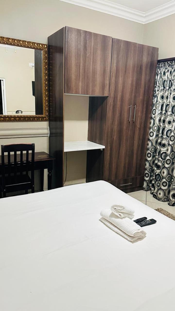 וויטבנק Sunrise Boutique Hotel מראה חיצוני תמונה