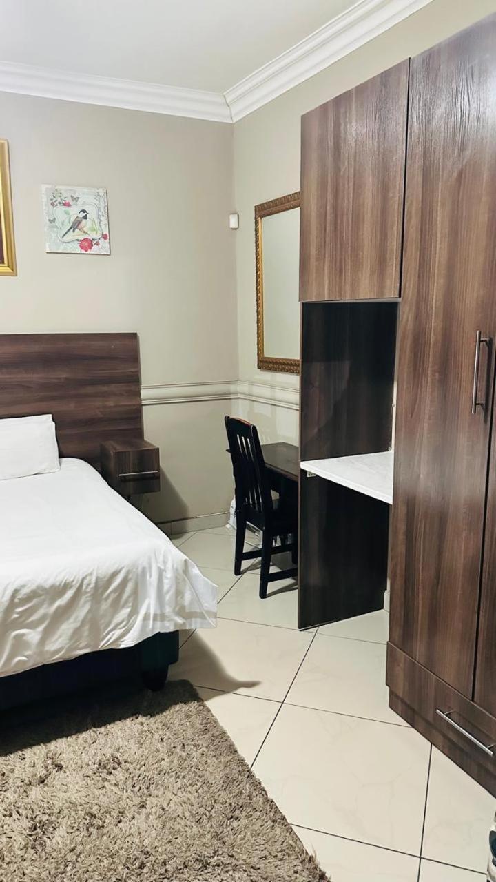 וויטבנק Sunrise Boutique Hotel מראה חיצוני תמונה