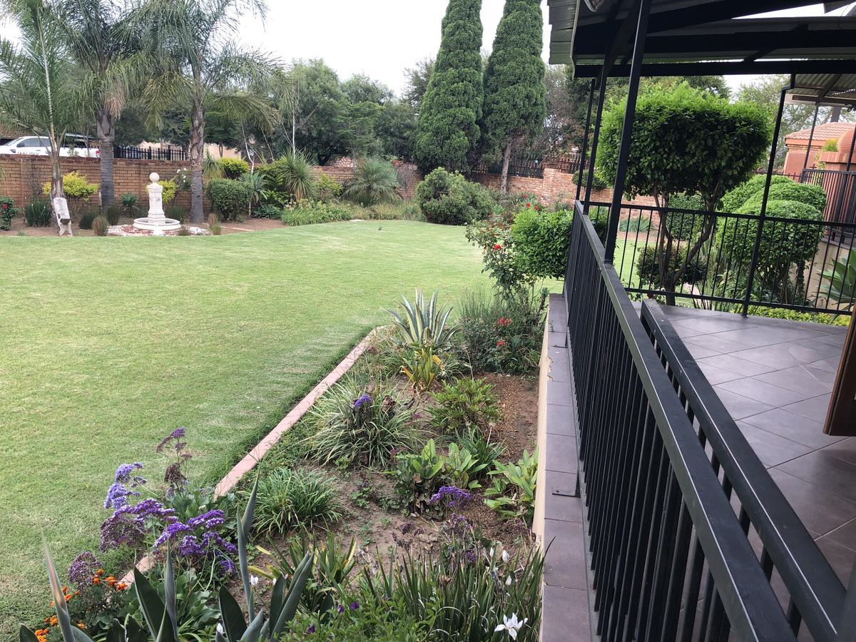 וויטבנק Sunrise Boutique Hotel מראה חיצוני תמונה