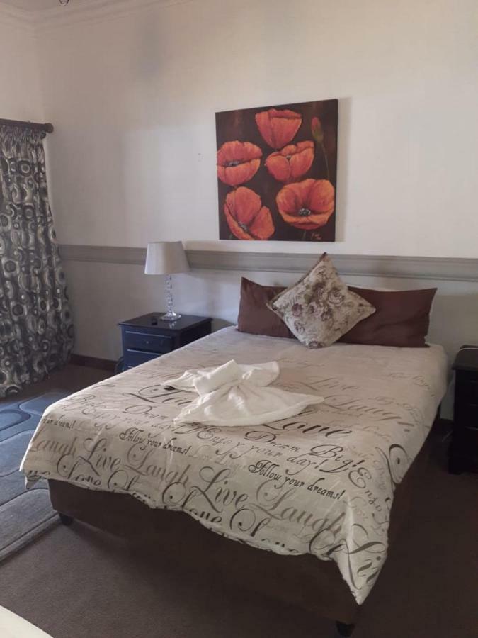 וויטבנק Sunrise Boutique Hotel מראה חיצוני תמונה
