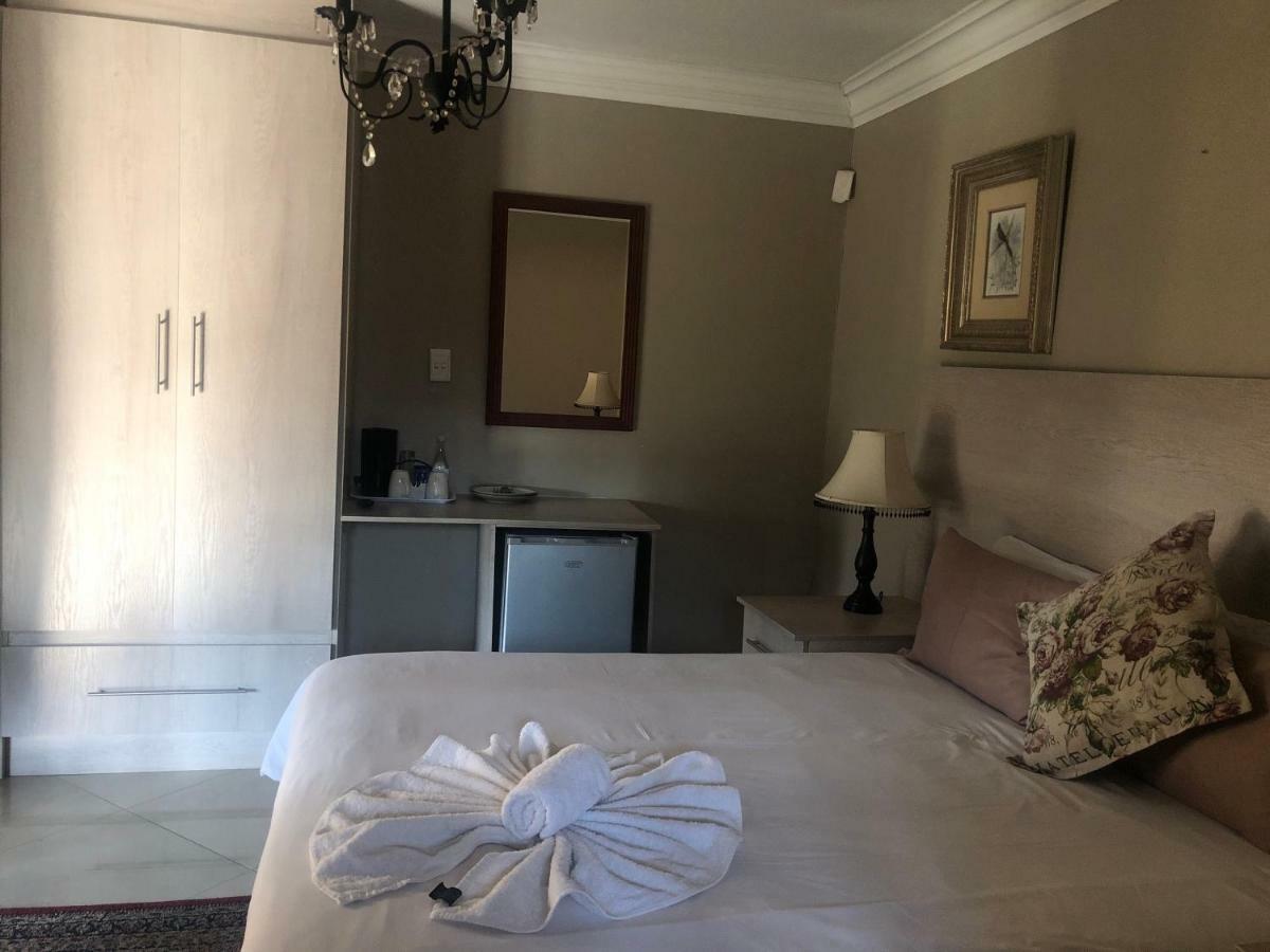 וויטבנק Sunrise Boutique Hotel מראה חיצוני תמונה
